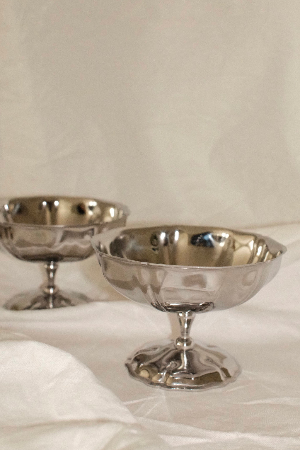 Set of 6 Vintage Pedestal Dessert Bowls