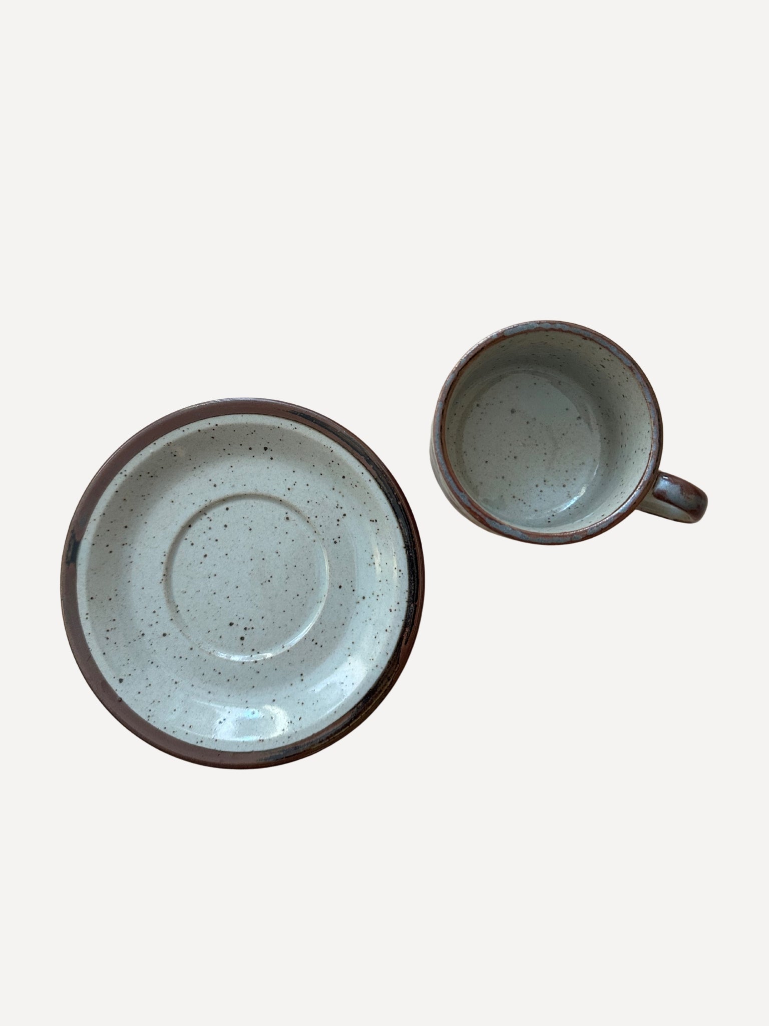 Set of 4 Stoneware Tea Cups with Saucers