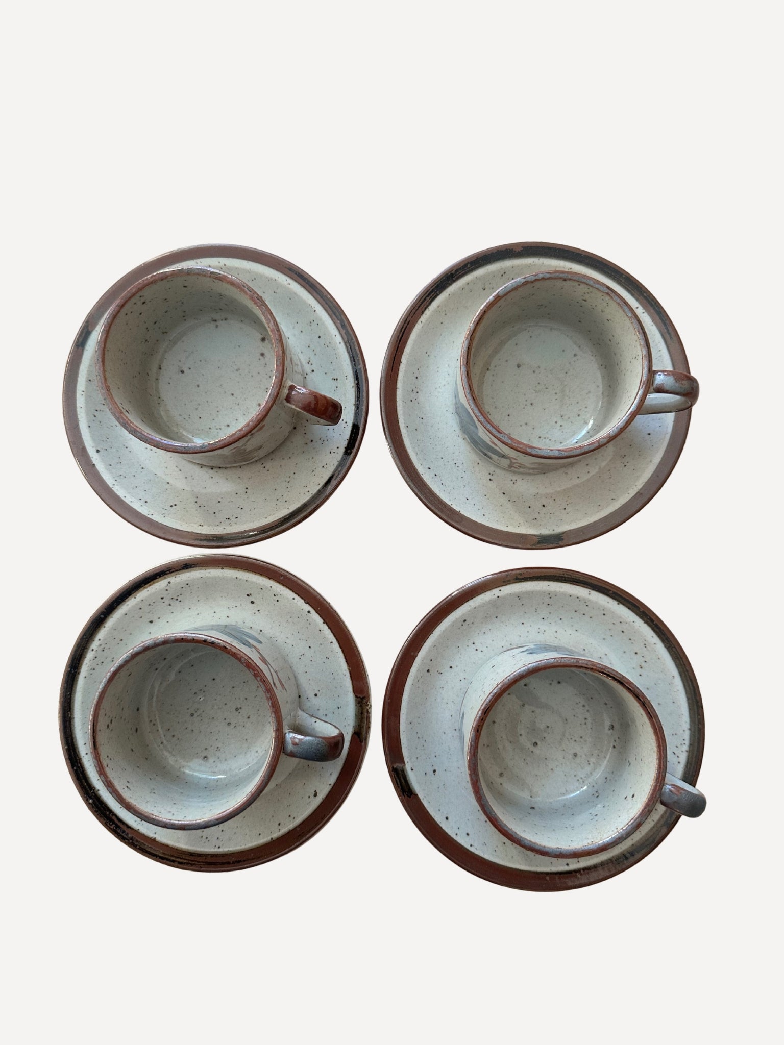Set of 4 Stoneware Tea Cups with Saucers