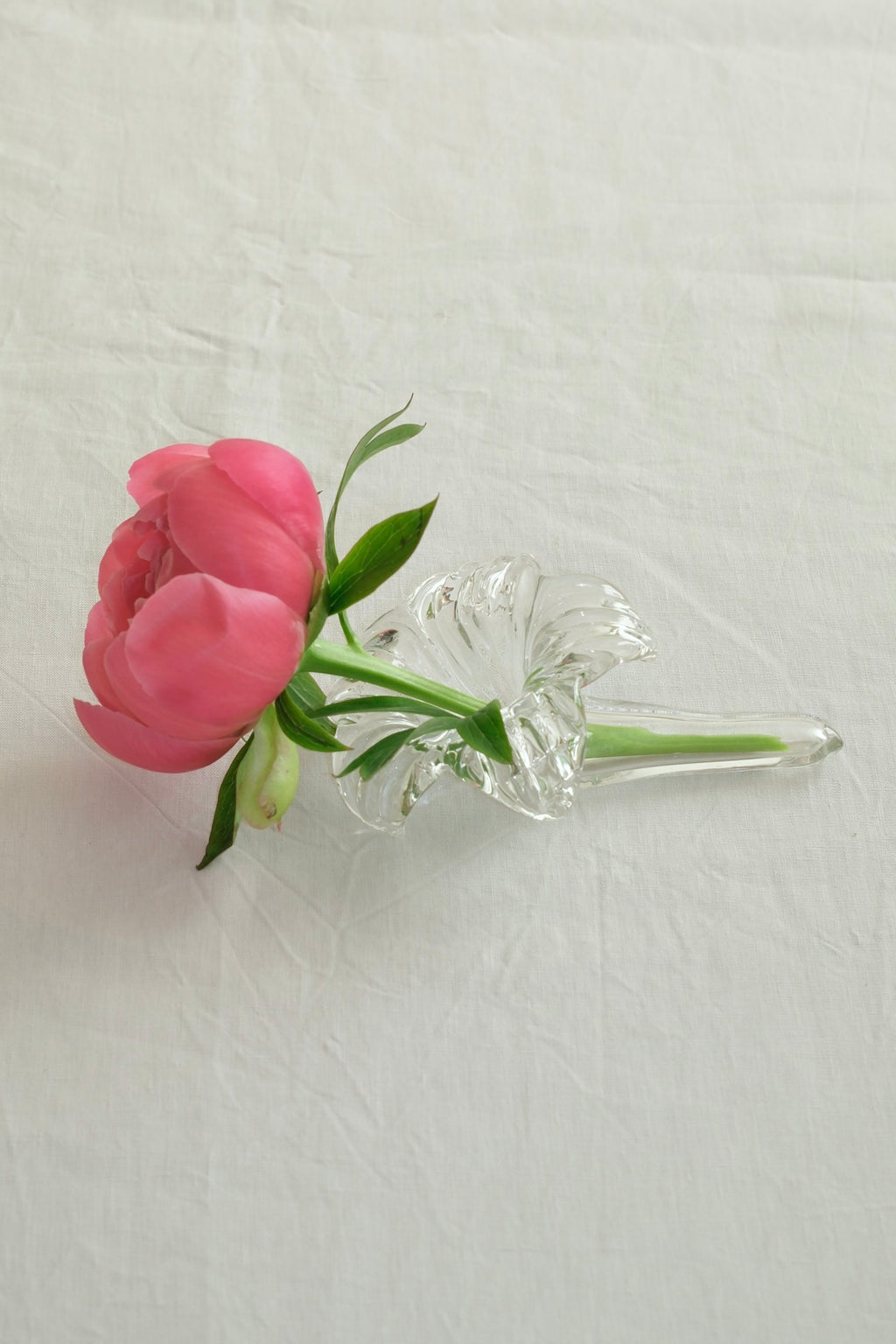 Vintage Lily-Shaped Glass Bud Vase