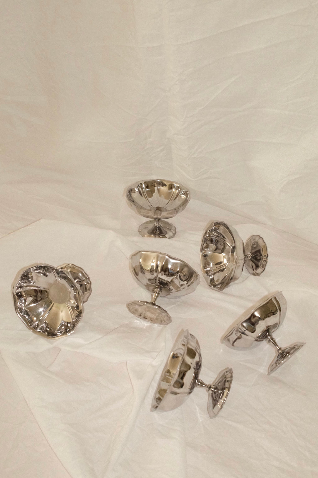 Set of 6 Vintage Pedestal Dessert Bowls