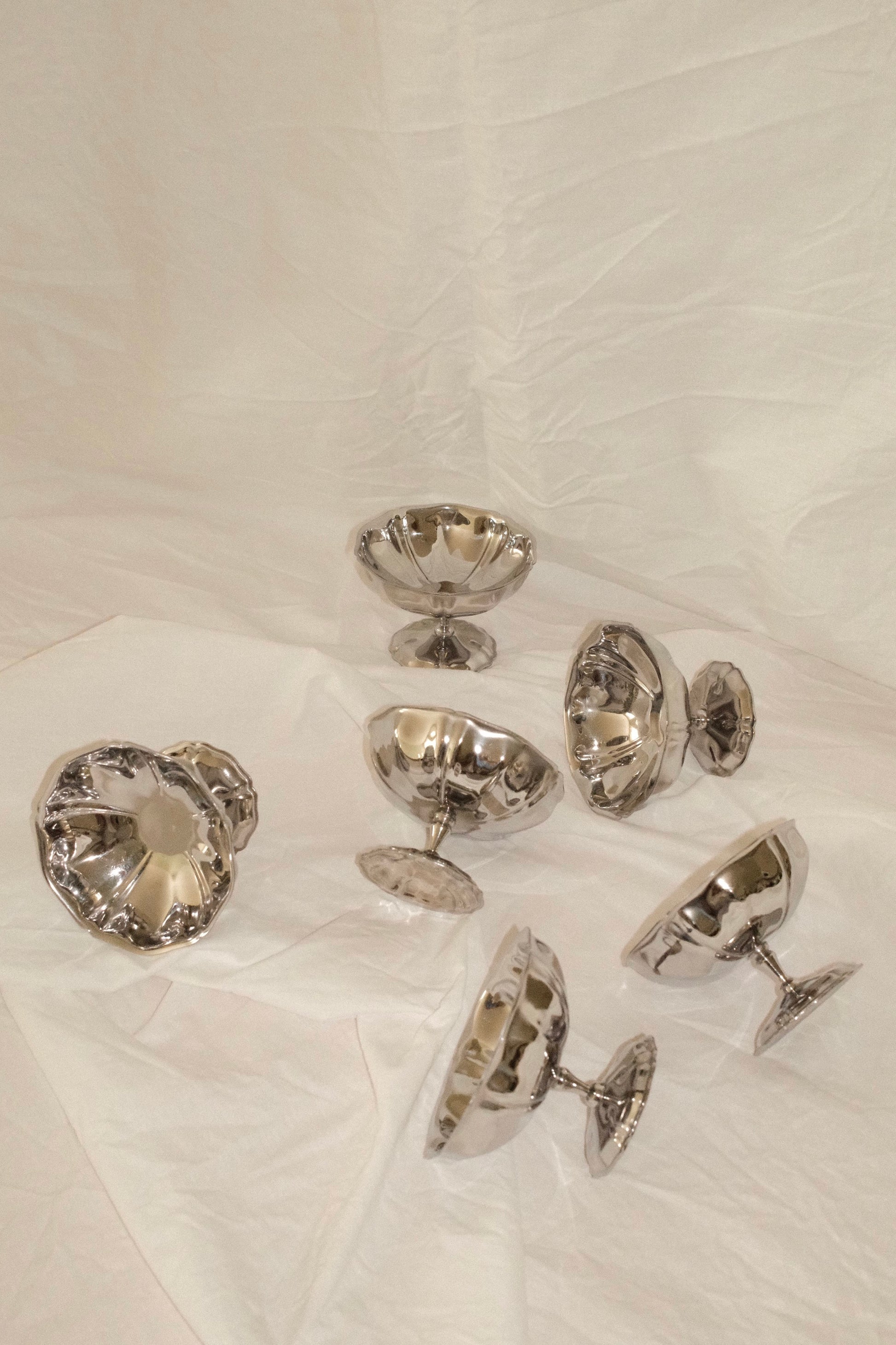 Set of 6 Vintage Pedestal Dessert Bowls