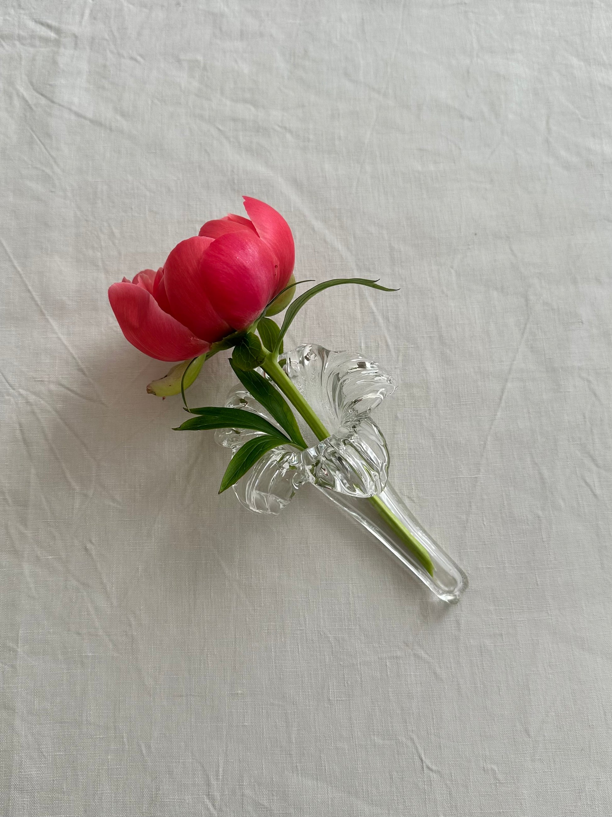 Vintage Lily-Shaped Glass Bud Vase