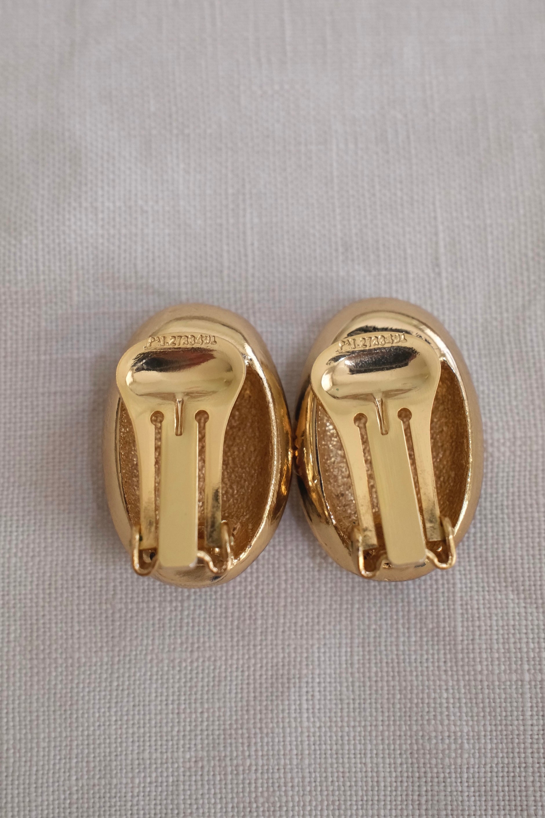 Oréna Paris Vintage Clip-On Earrings